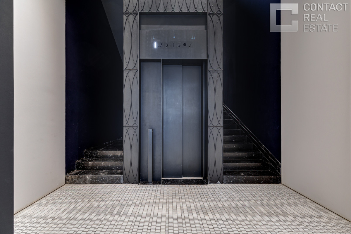 Плющиха ул., д. 37, «Бунин» (Bunin)