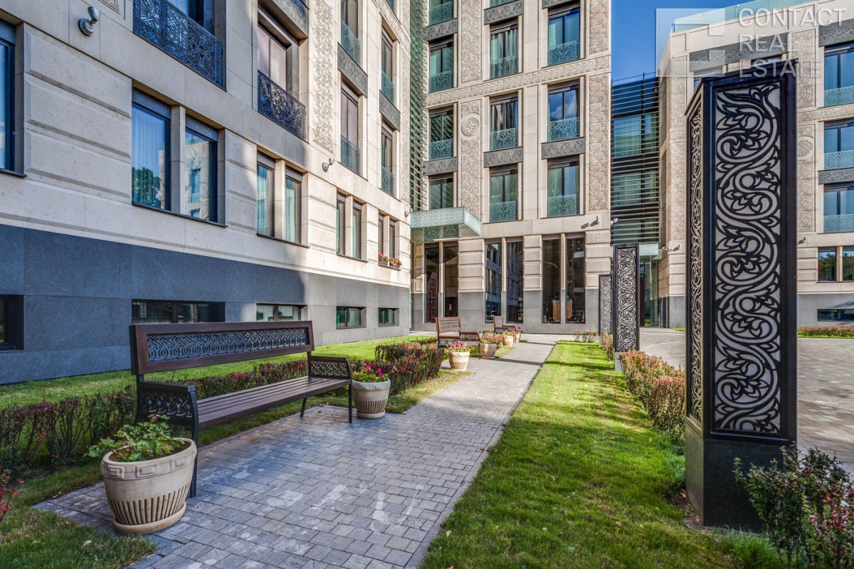 Гранатный пер., д. 8, стр. 4, «Гранатный Палас»