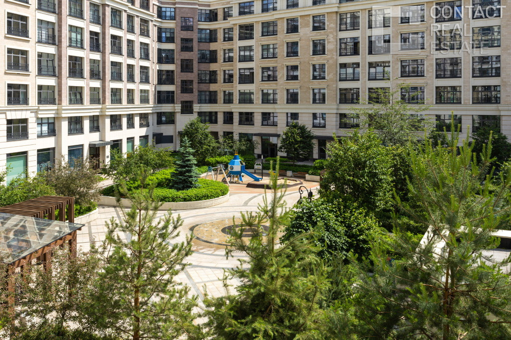 Погодинская ул., д. 2, «Жизнь на Плющихе»