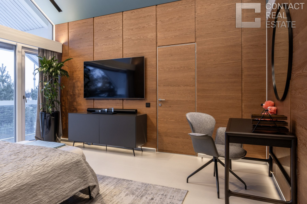 Ренессанс парк