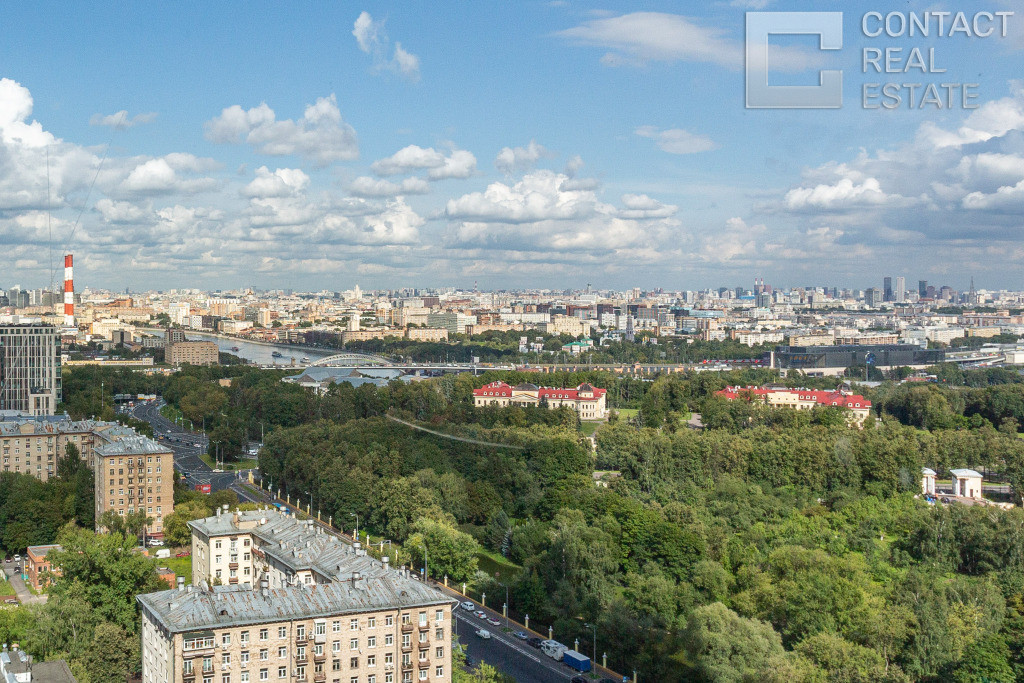 Мосфильмовская ул., д. 8, «Дом на Мосфильмовской»