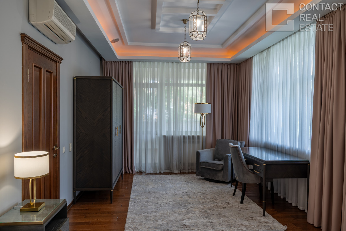 Дом в аренду в центре Жуковки