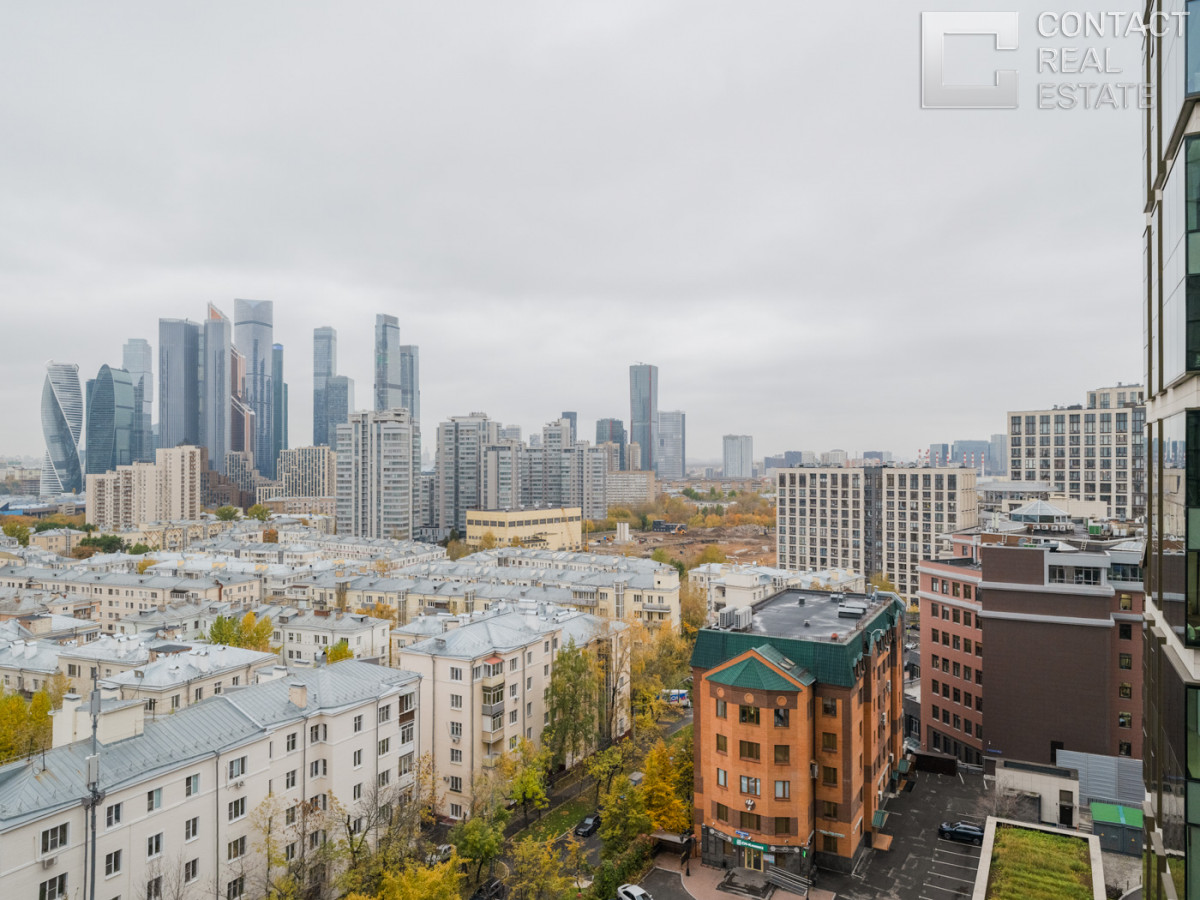 2-я Звенигородская ул., вл. 12, «Лаки» (Lucky)