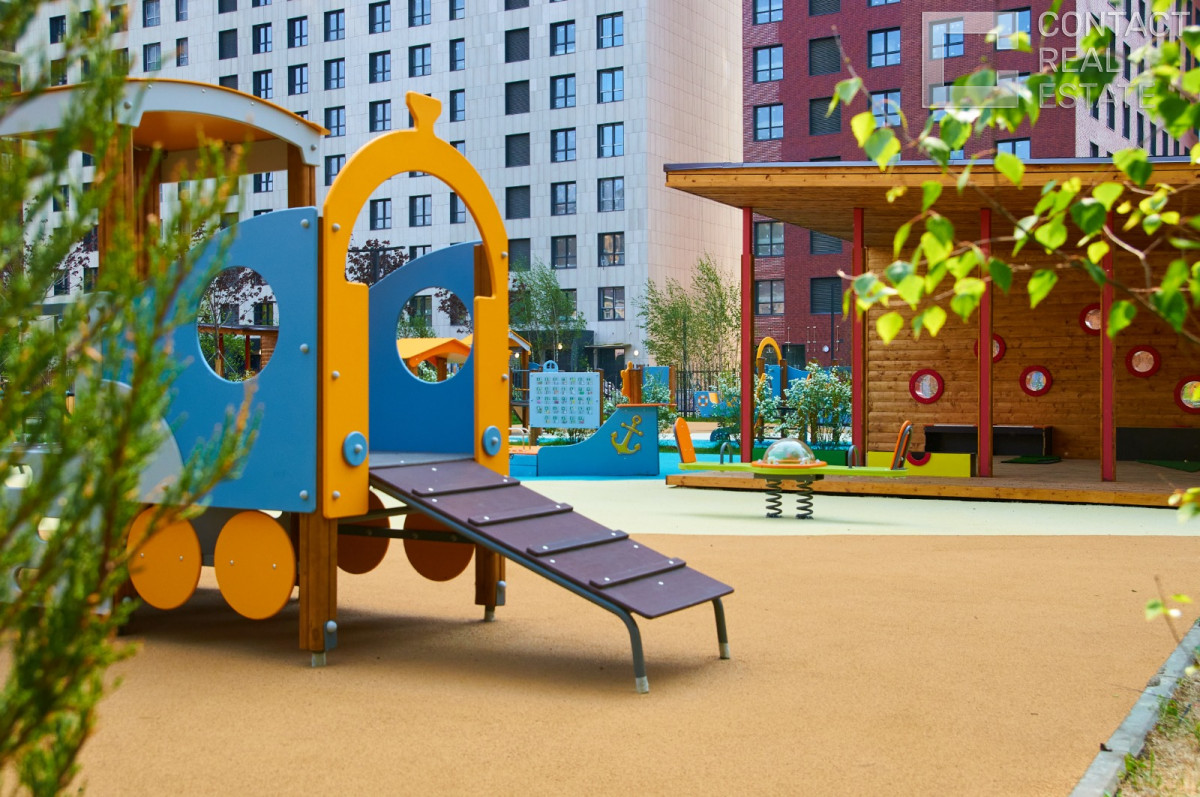 Петра Алексеева ул., д. 12, «Кутузов Град»