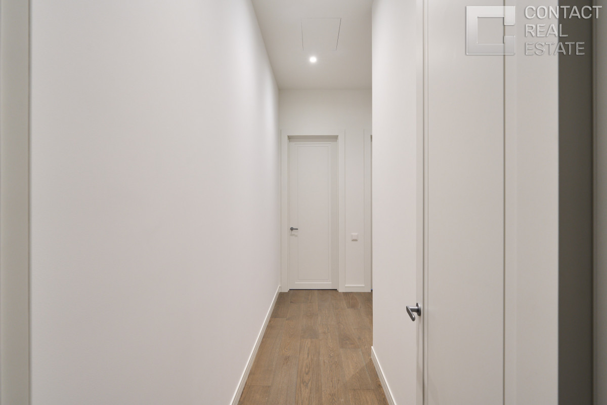 Костикова ул., д. 4, корп. 1, «Лаки» (Lucky)