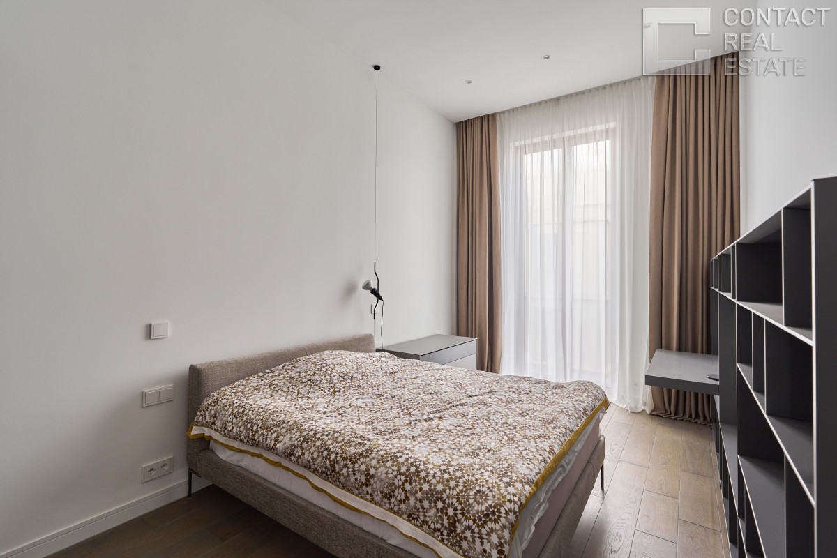 Костикова ул., д. 4, корп. 1, «Лаки» (Lucky)