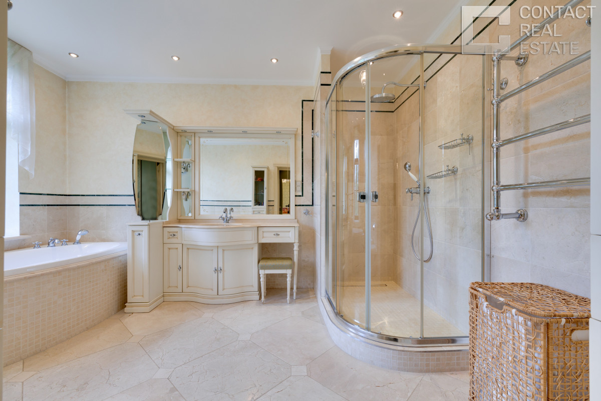 Резиденции Бенилюкс