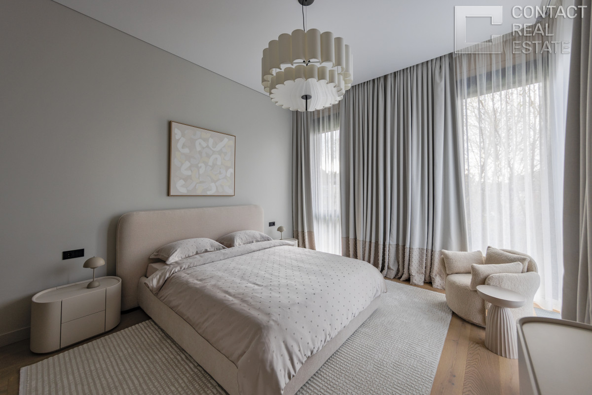 Ренессанс парк