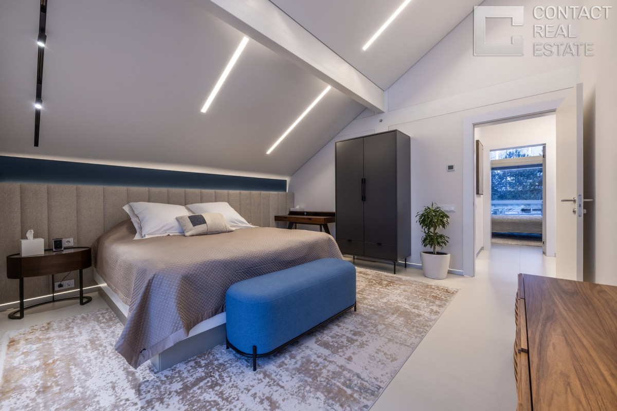 Ренессанс парк