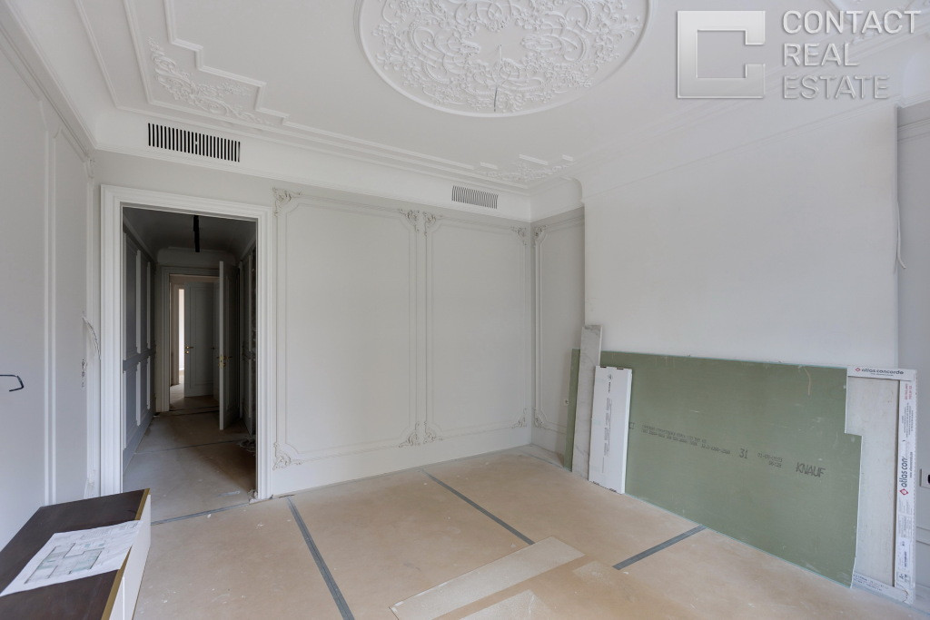 Погодинская ул., д. 2, «Жизнь на Плющихе»