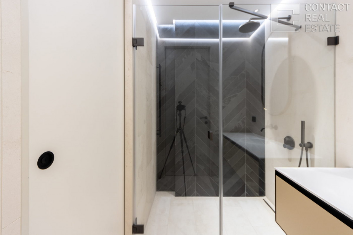 Поклонная ул., д. 9, «Поклонная 9»