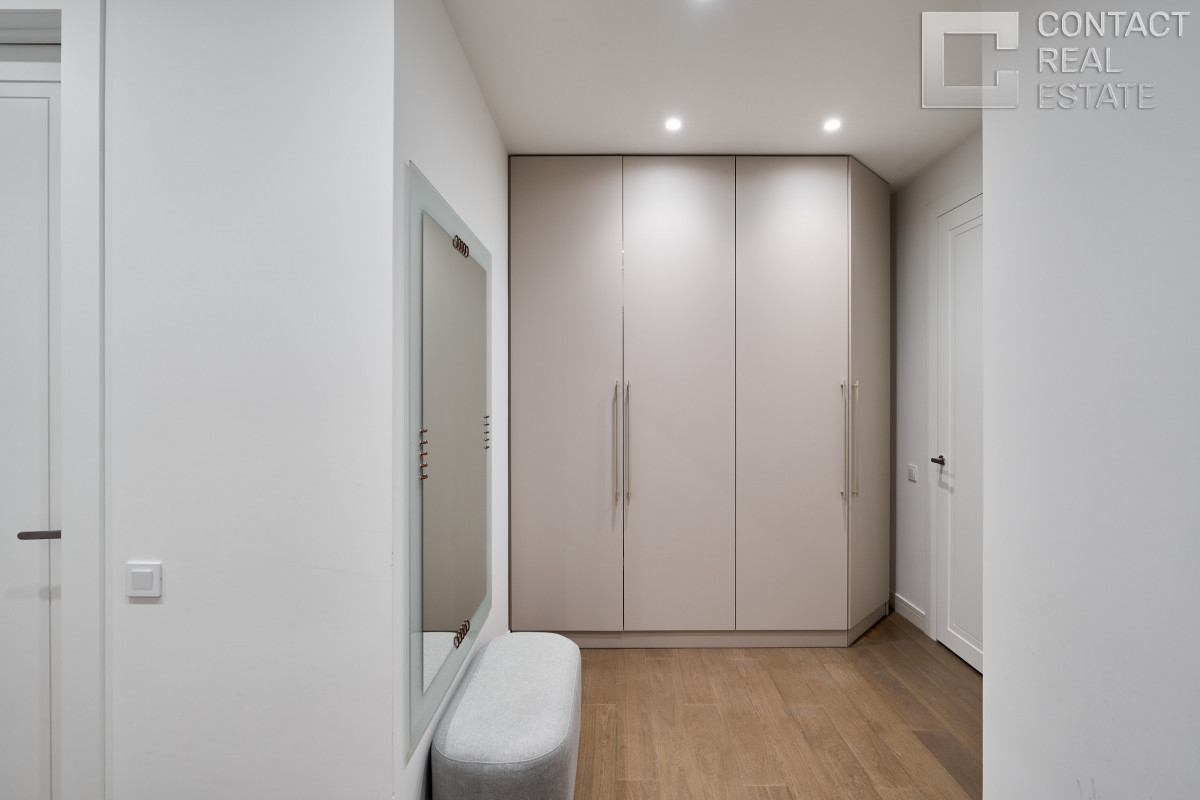 Костикова ул., д. 4, корп. 3, «Лаки» (Lucky)