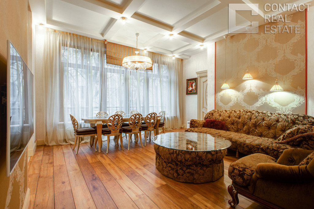 Большой Палашёвский пер., д. 10