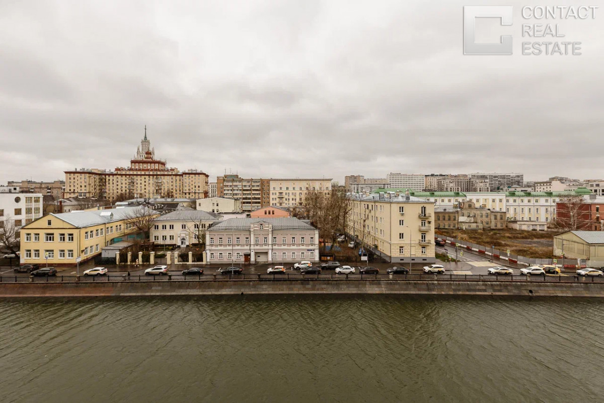 Озерковская наб., 6,  «Bogenhouse»