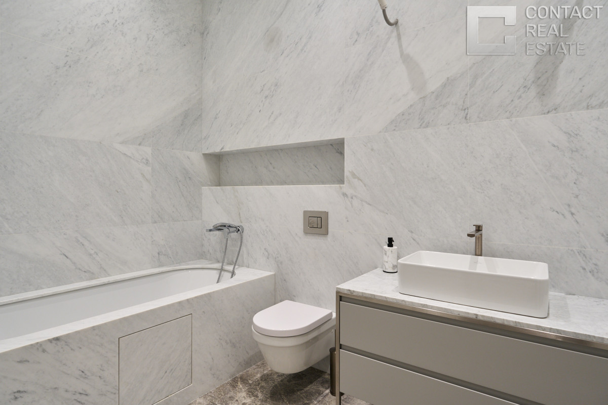 Костикова ул., д. 4, корп. 1, «Лаки» (Lucky)