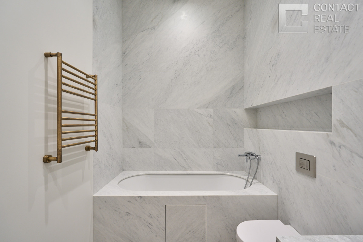 Костикова ул., д. 4, корп. 1, «Лаки» (Lucky)