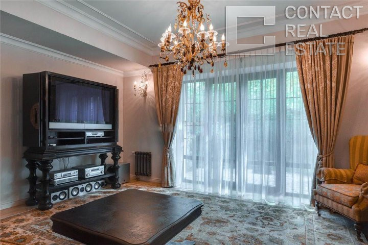 Изумрудный век