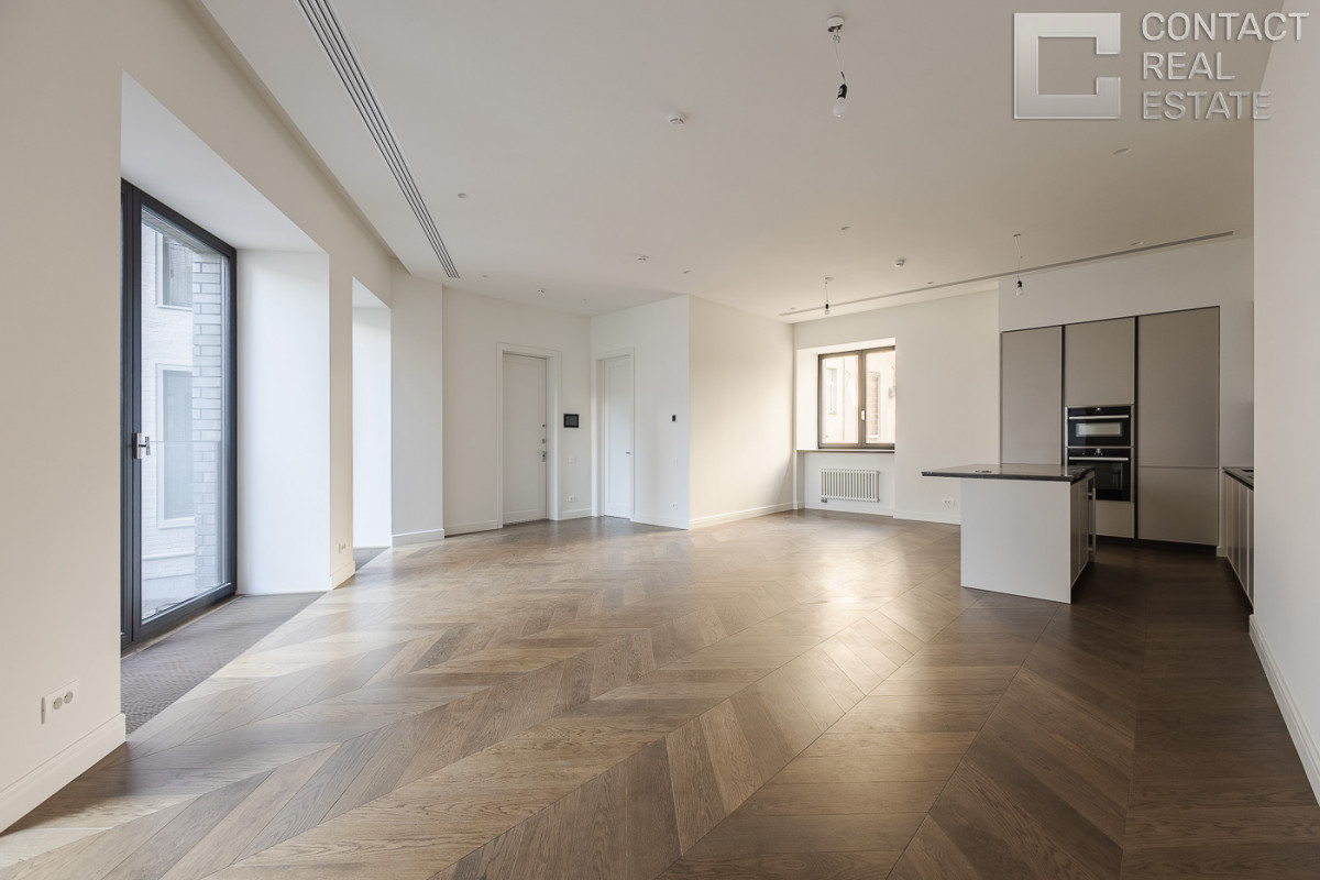 Большая Полянка ул., д. 9, стр. 1, «Клауд Найн» (Cloud Nine)