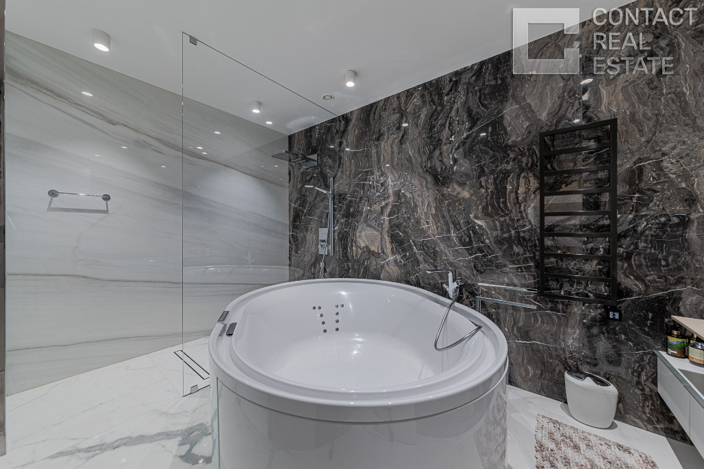 Малая Пироговская ул., д. 8, «Баррин Хаус» (Barrin House)