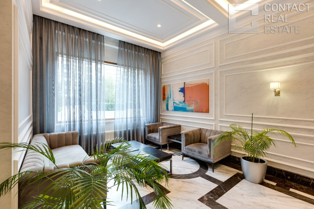 Погодинская ул., д. 2, «Жизнь на Плющихе»