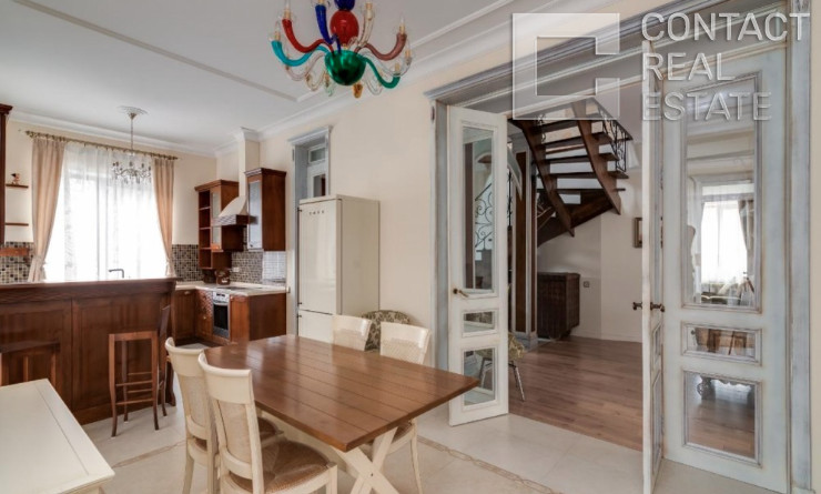 Изумрудный век