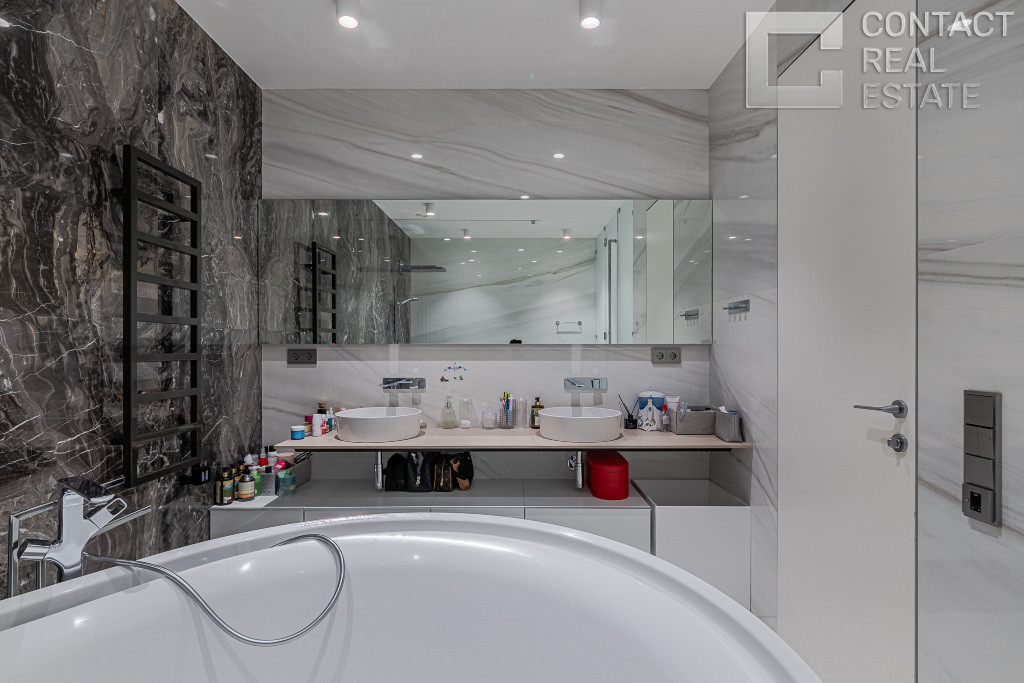 Малая Пироговская ул., д. 8, «Баррин Хаус» (Barrin House)