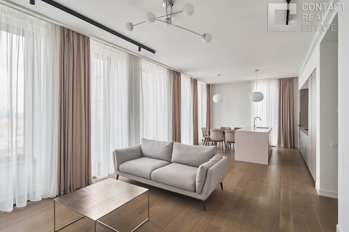 Костикова ул., д. 4, корп. 3, «Лаки» (Lucky)