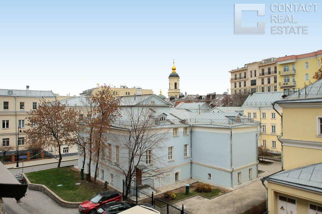 Лаврушинский пер., д. 11