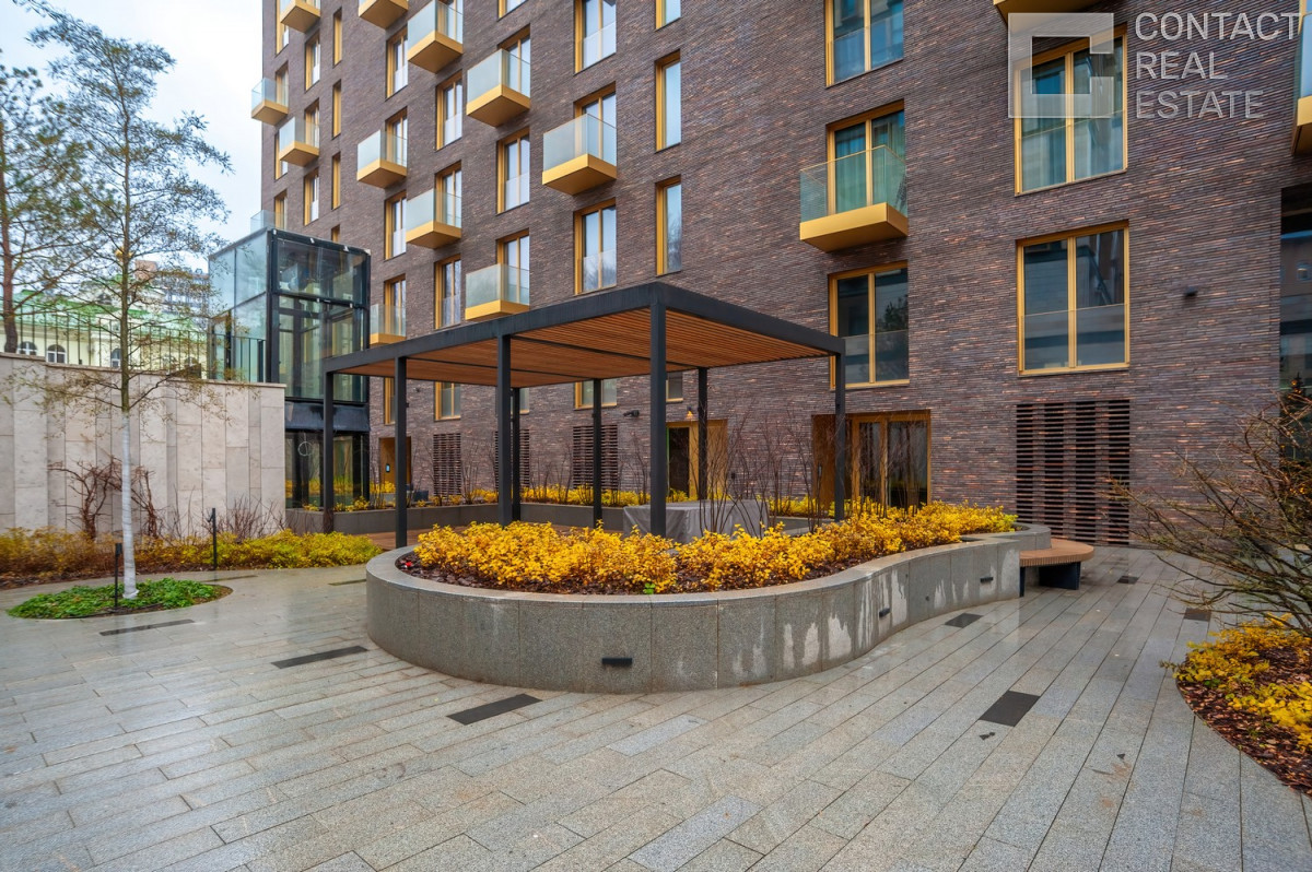 Тессинский пер., д. 1, «Тессинский, 1»