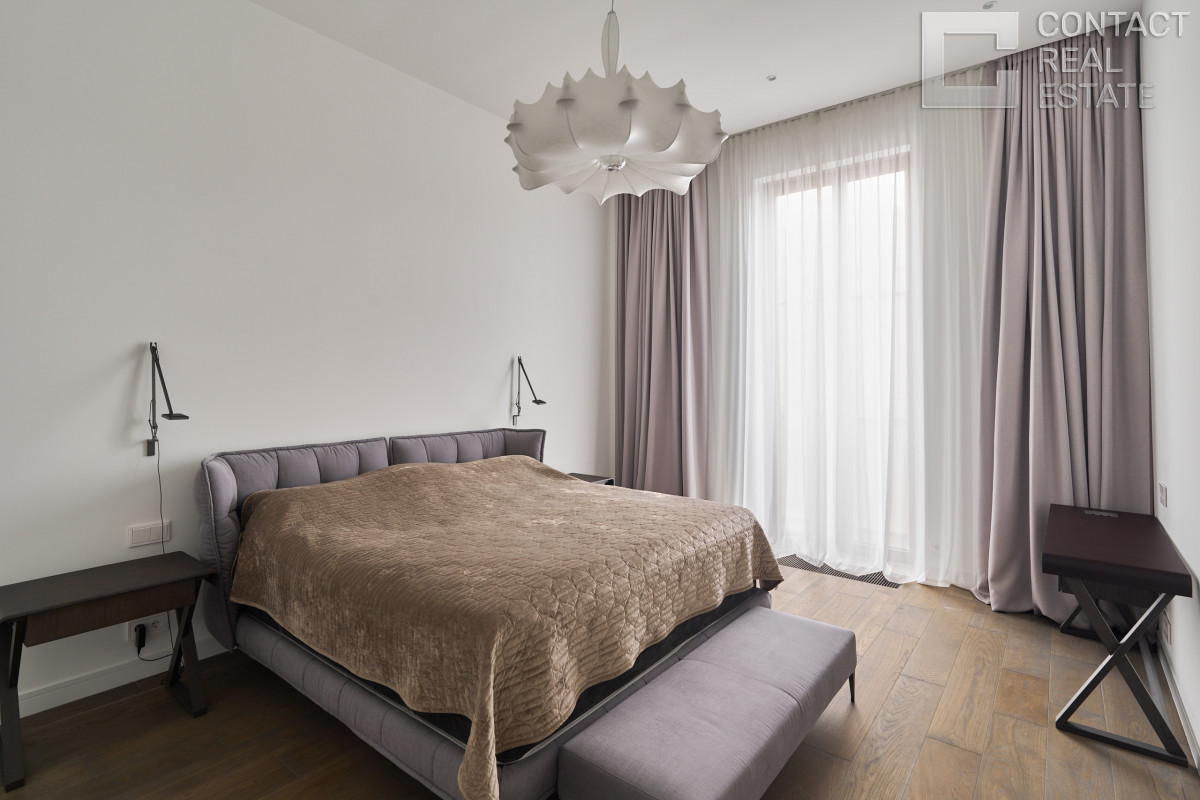 Костикова ул., д. 4, корп. 1, «Лаки» (Lucky)