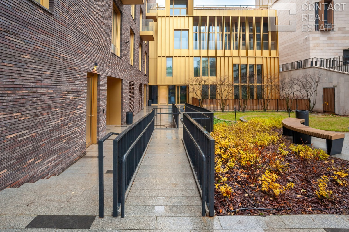 Тессинский пер., д. 1, «Тессинский, 1»