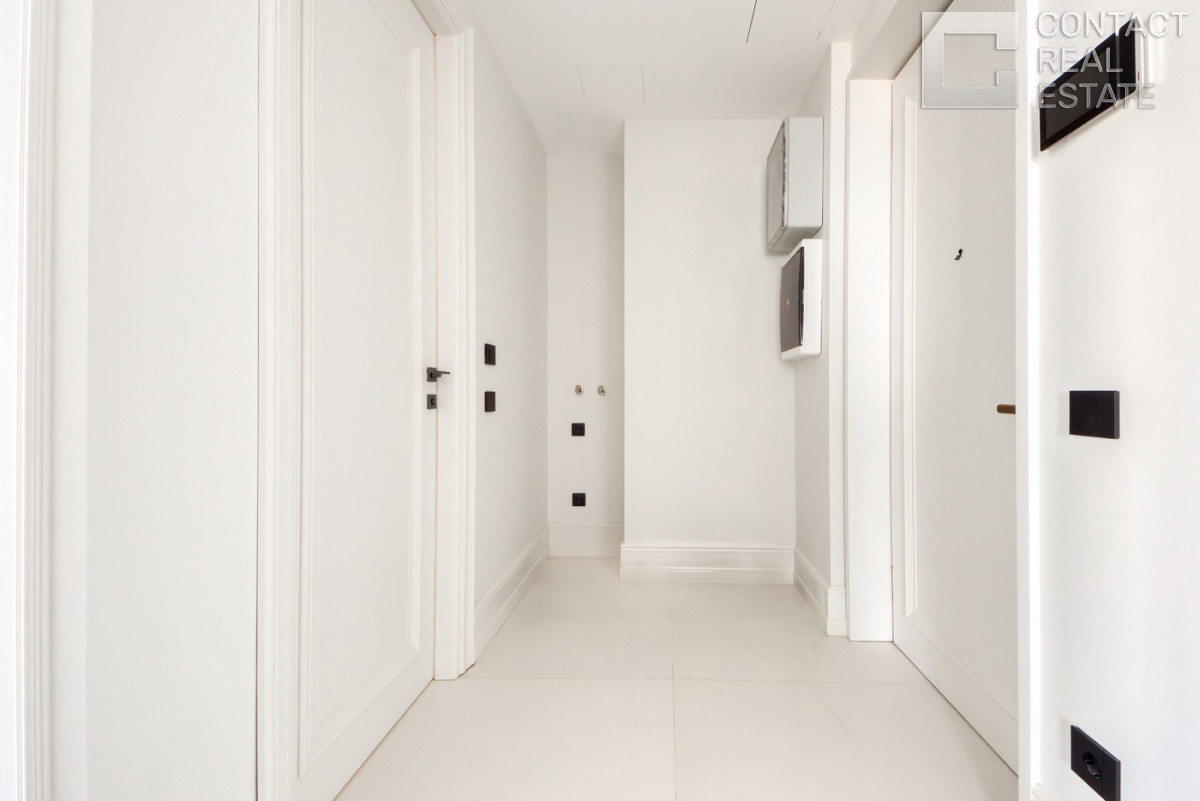 Поклонная ул., д. 9, «Поклонная 9»