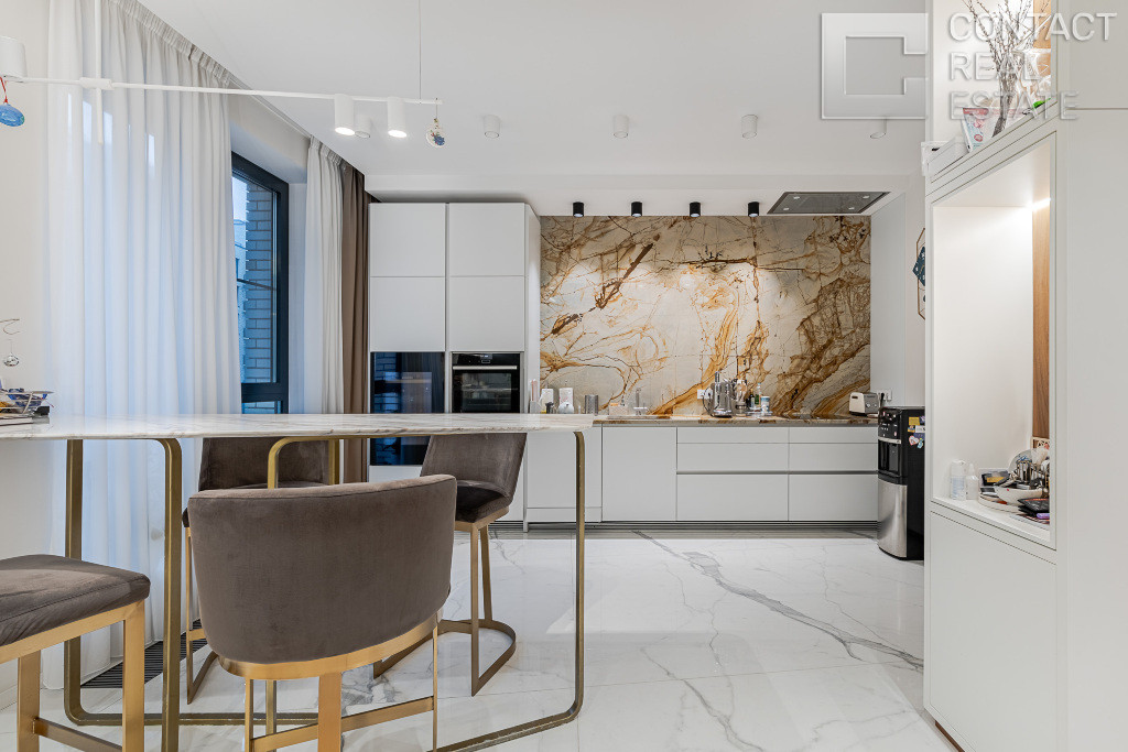 Малая Пироговская ул., д. 8, «Баррин Хаус» (Barrin House)