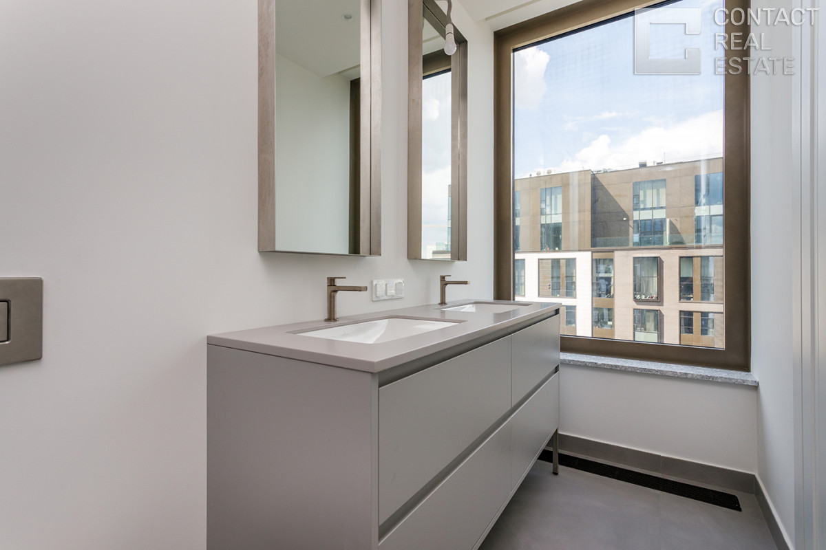 Костикова ул., д. 4, корп. 5, «Лаки» (Lucky)