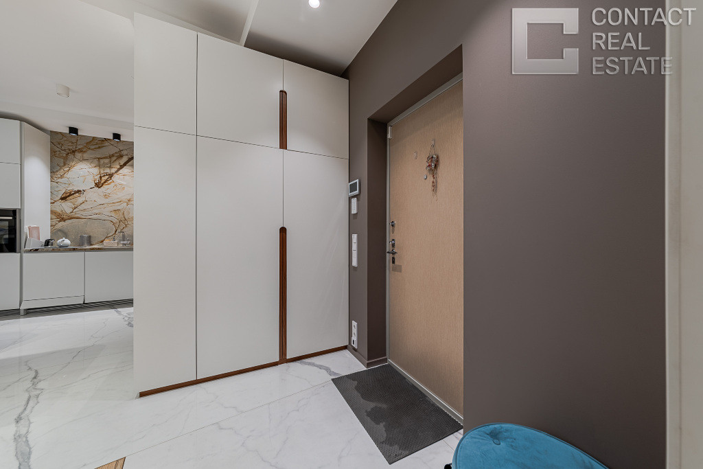 Малая Пироговская ул., д. 8, «Баррин Хаус» (Barrin House)