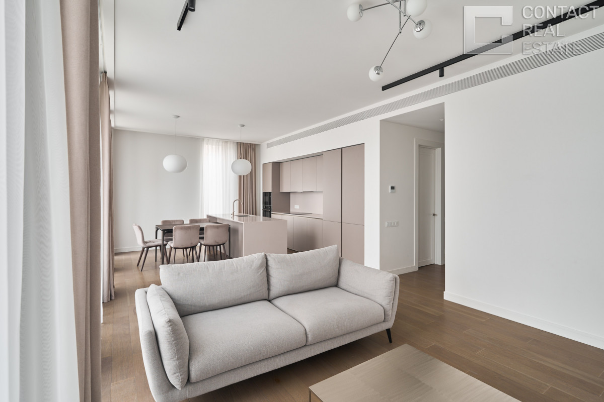 Костикова ул., д. 4, корп. 3, «Лаки» (Lucky)