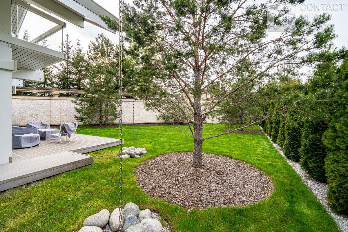 Ренессанс парк