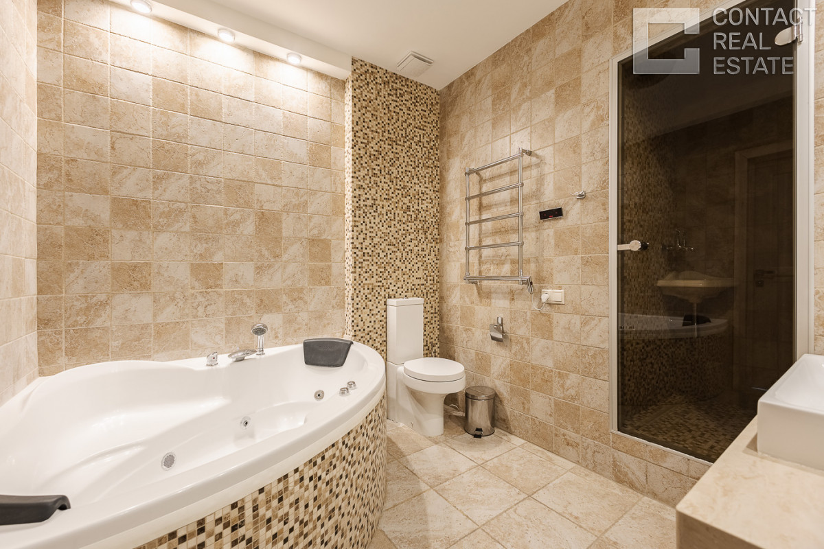 Малый Николопесковский пер., 4