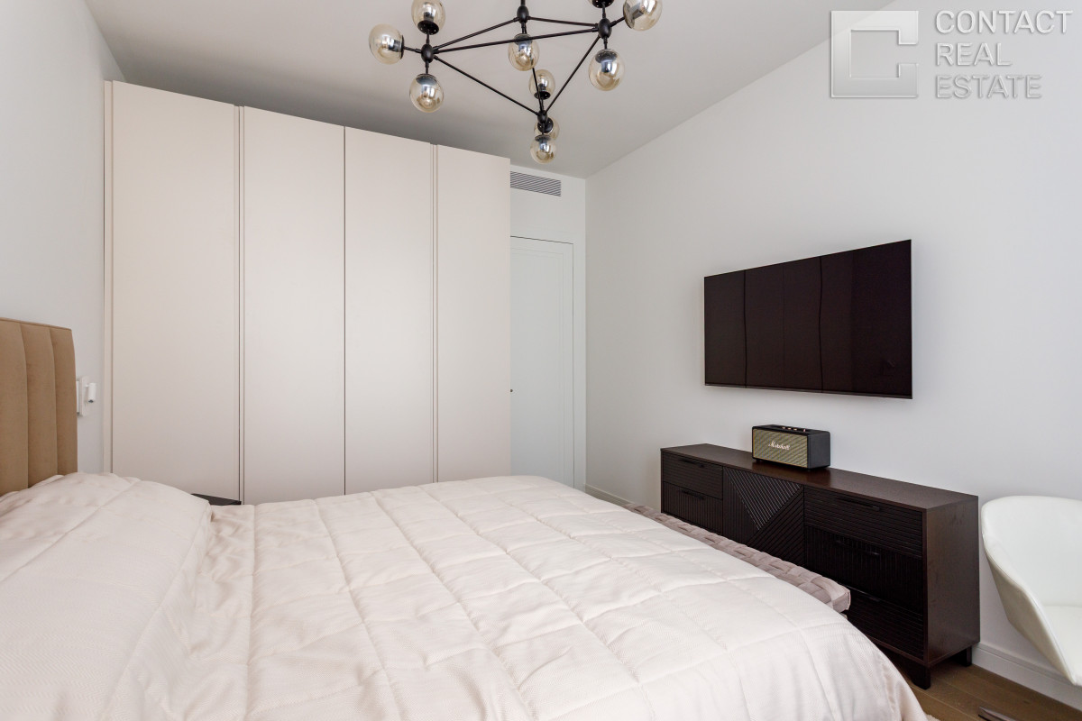 Костикова ул., д. 4, корп. 1, «Лаки» (Lucky)