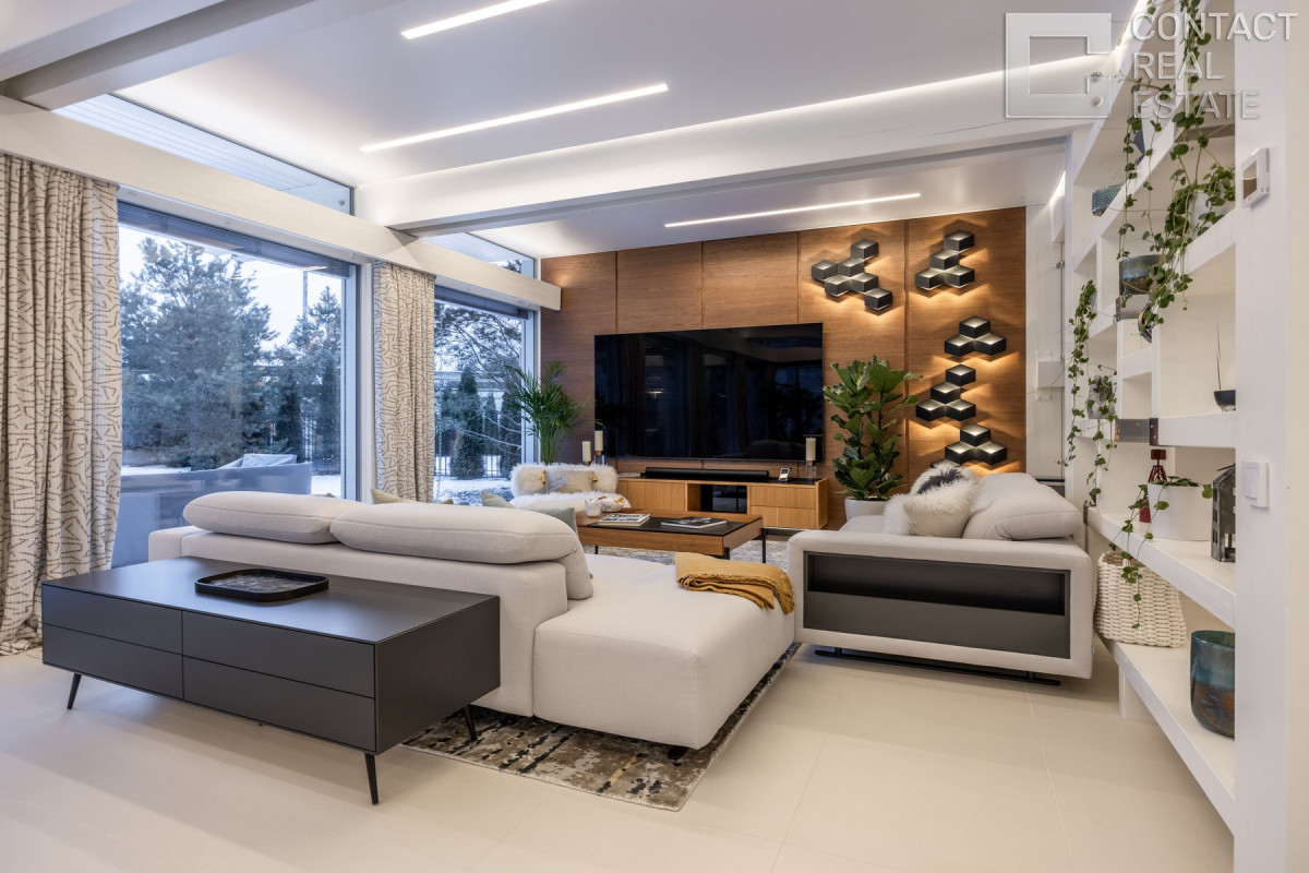 Ренессанс парк