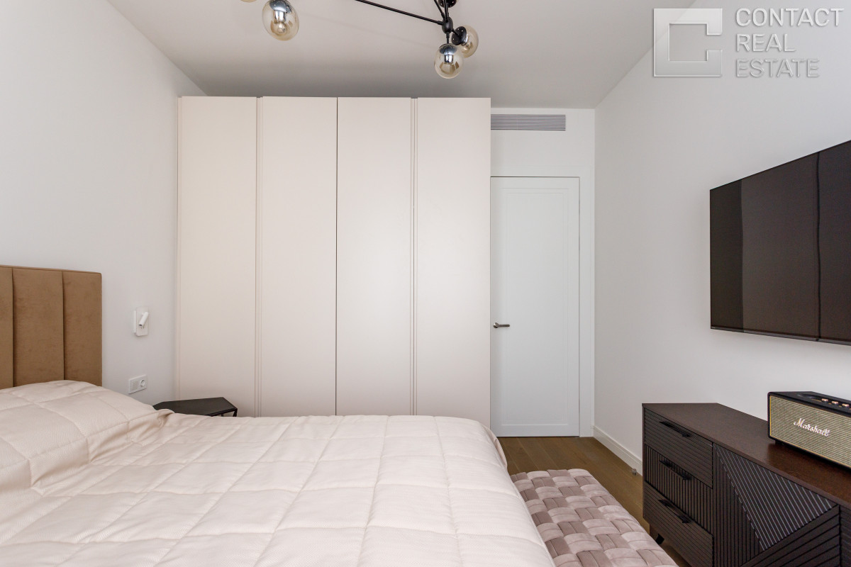 Костикова ул., д. 4, корп. 1, «Лаки» (Lucky)