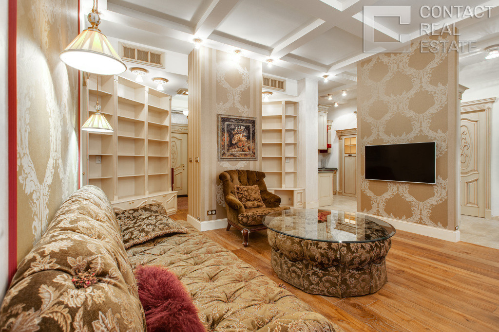 Большой Палашёвский пер., д. 10