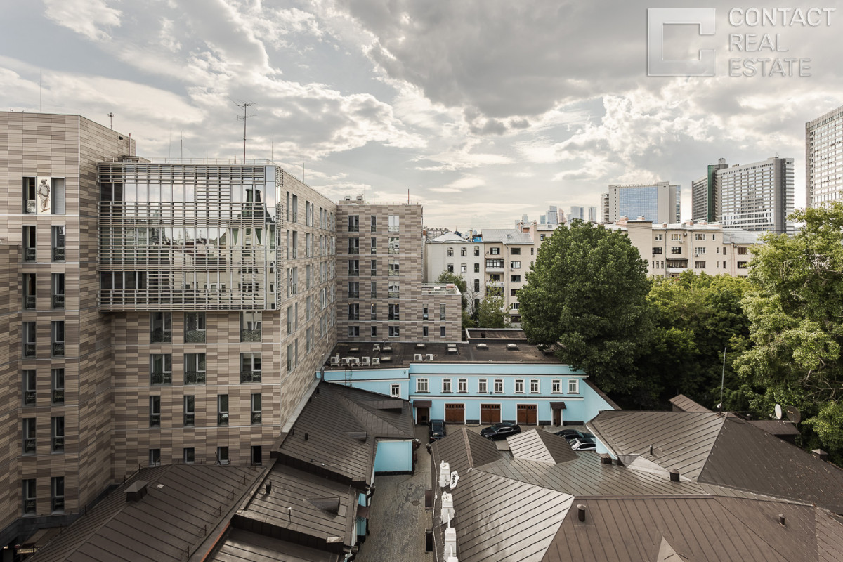 Малый Николопесковский пер., 4