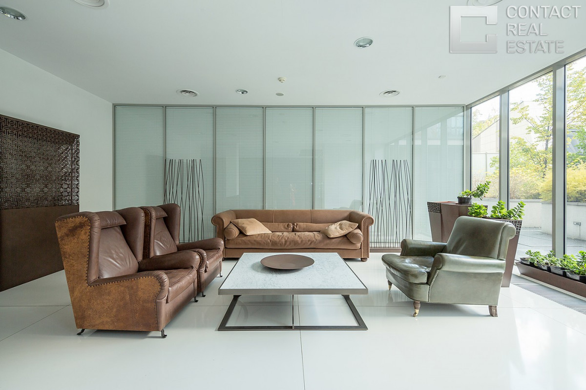 Остоженка ул.,  д. 11, «Остоженка, 11»