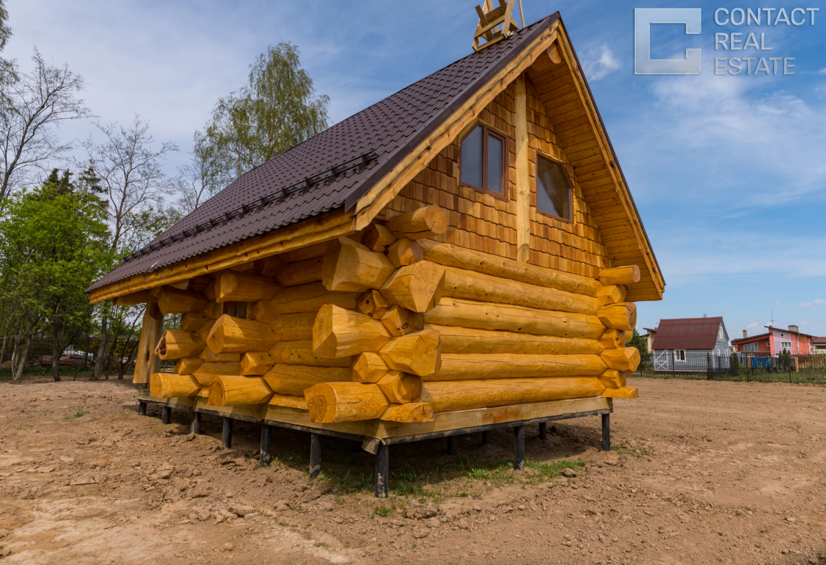 Участок у леса в коттеджном поселке Падиково