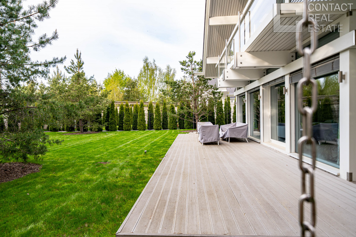 Ренессанс парк