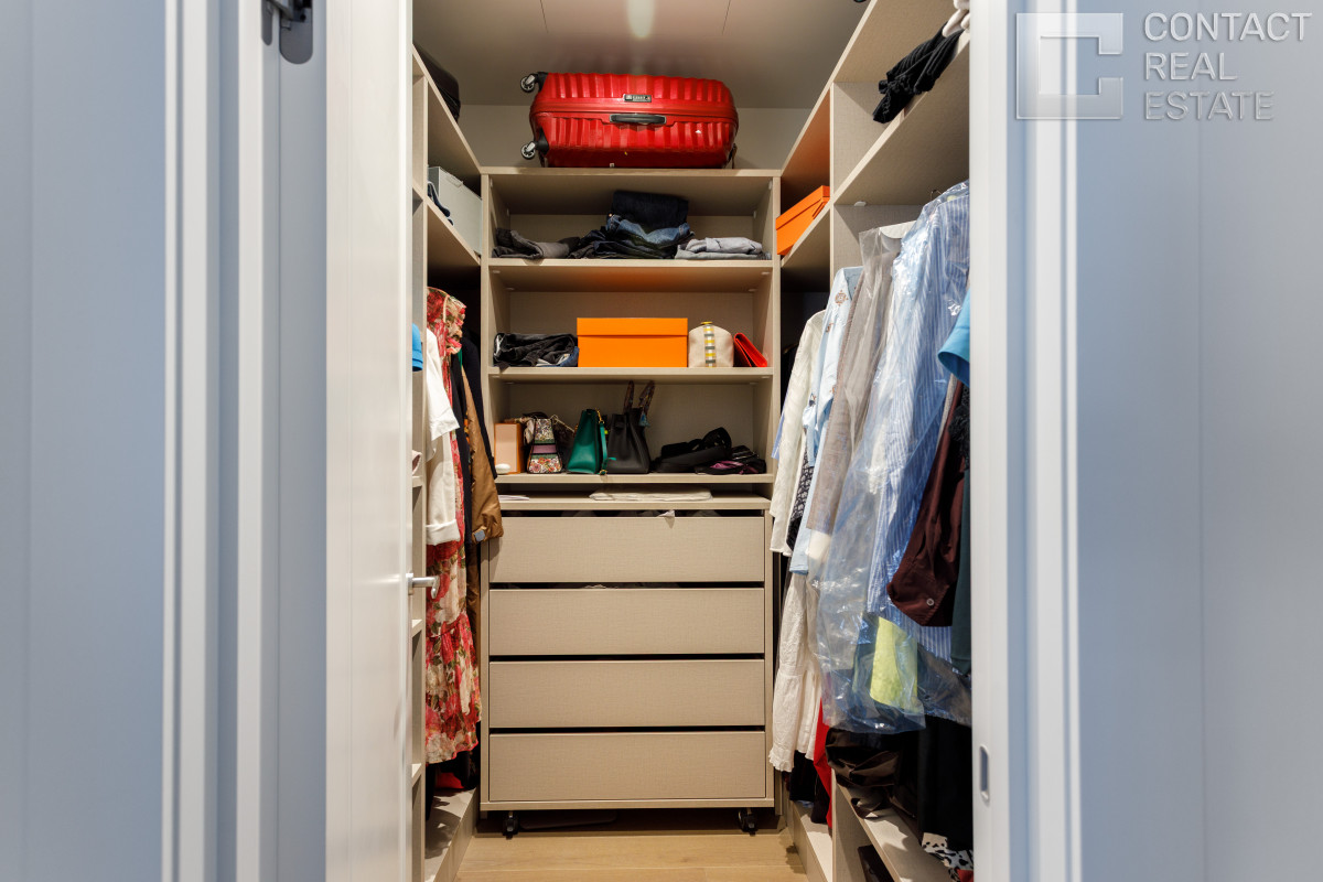 Костикова ул., д. 4, корп. 1, «Лаки» (Lucky)