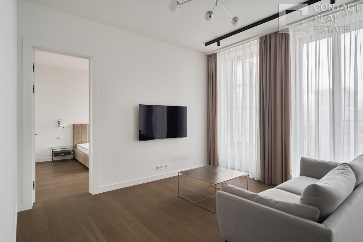 Костикова ул., д. 4, корп. 3, «Лаки» (Lucky)