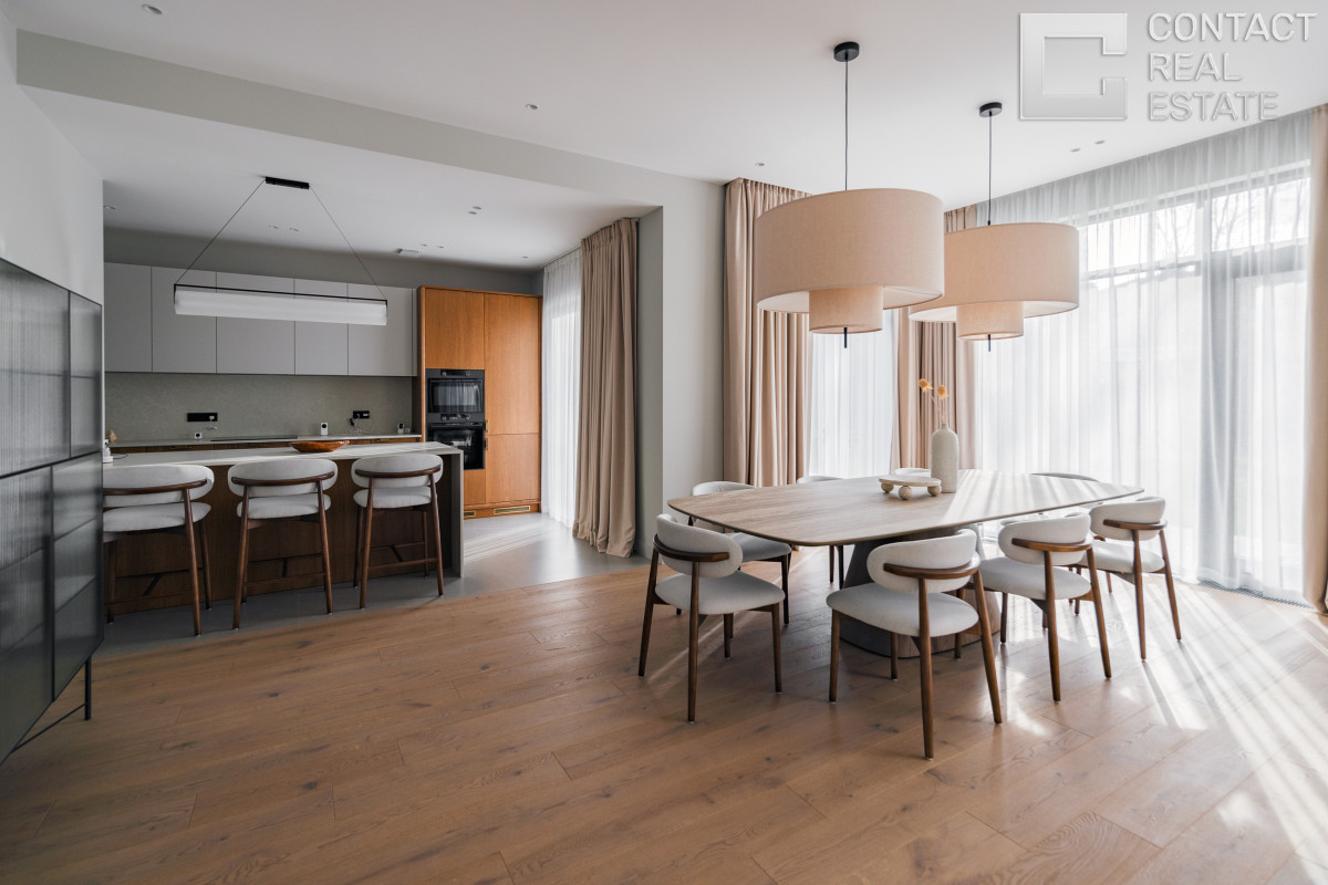 Ренессанс парк