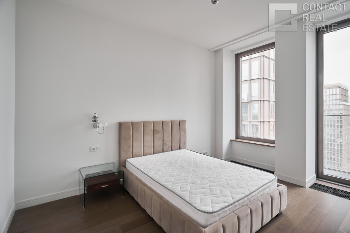 Костикова ул., д. 4, корп. 3, «Лаки» (Lucky)